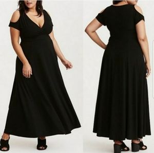 Torrid Cold Shoulder Maxi dress ( NWT)